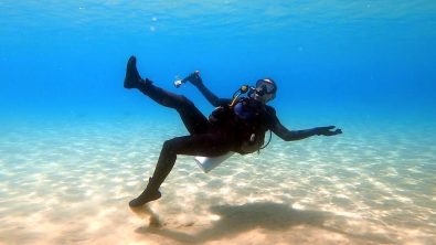 Samantha (Sami) Raines scuba diving