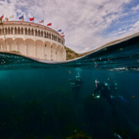 catalina dive site with casino in background