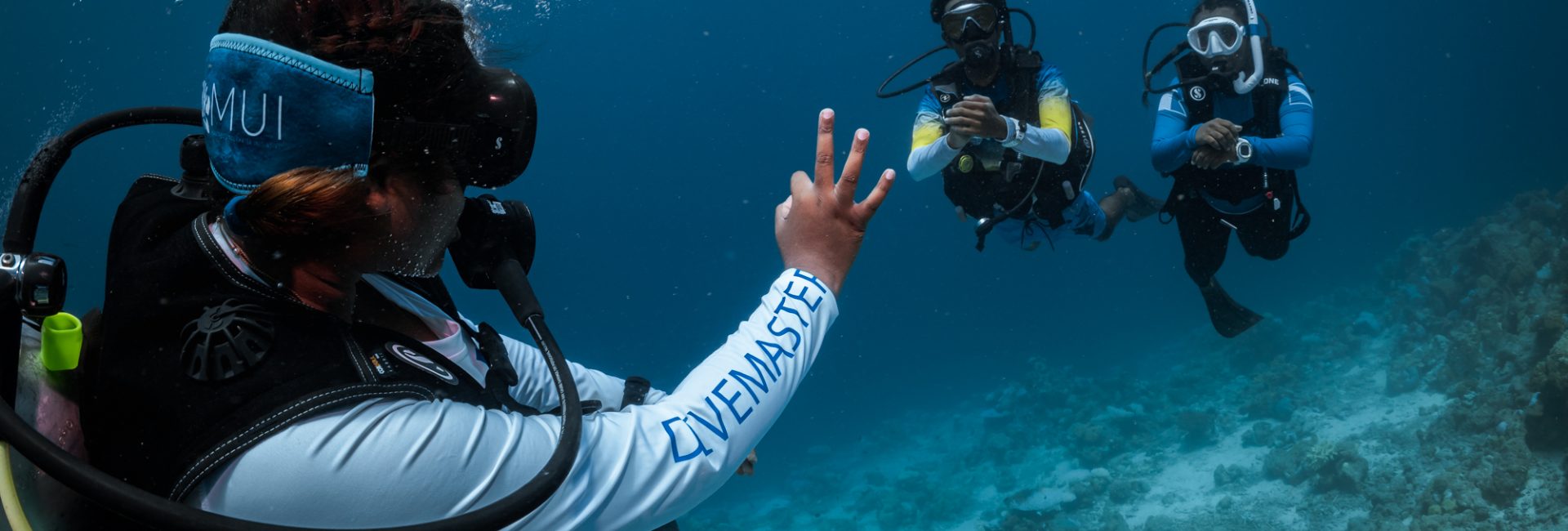 Dive Into Your Dream Career With a Divemaster Internship in 2024