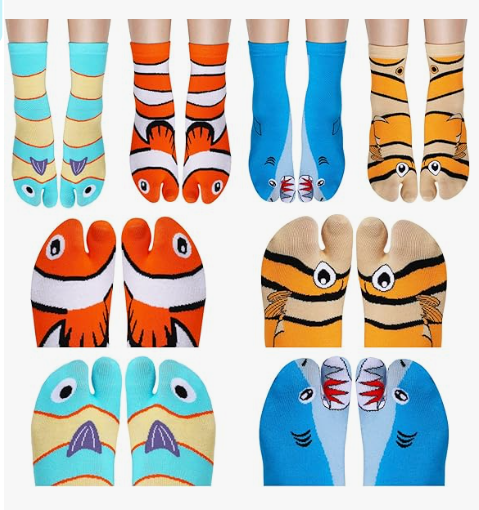 Sea creature-themed tabi (split toe) socks