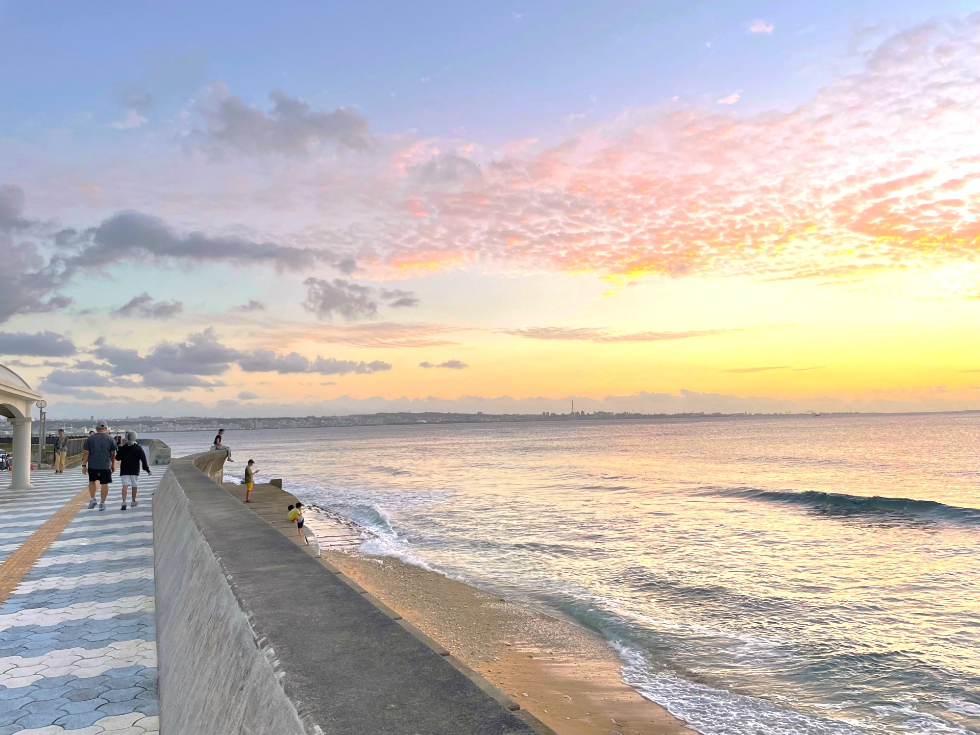 okinawa sunabe beach in sunset 