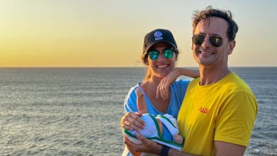 Family picture of Manuel, Alana and their new baby