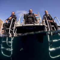 adaptive diving week three divers about to jump in