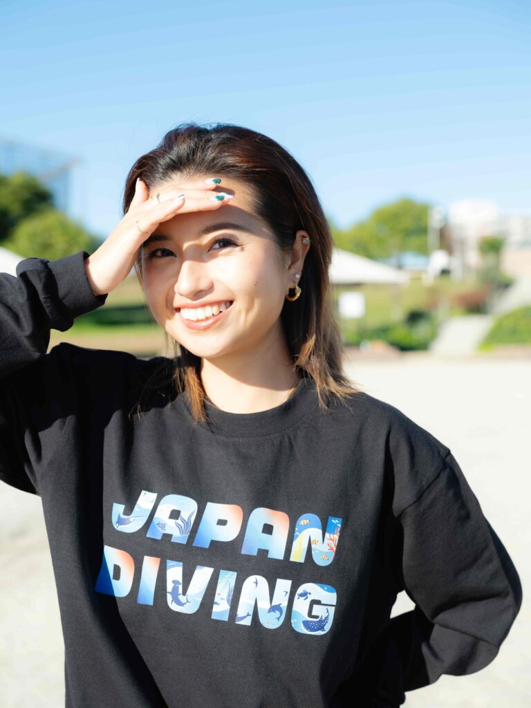 japanese female model wearing 'Japan Diving' long sleeves t shirt