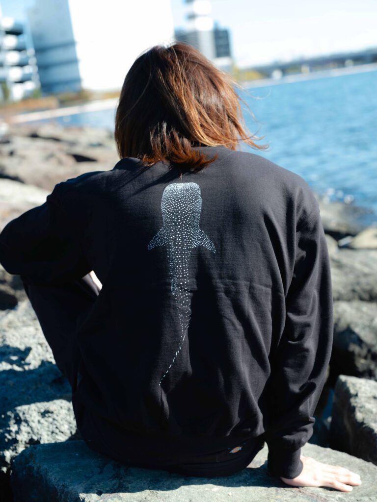 japanese model wearing whale shark sweater in black