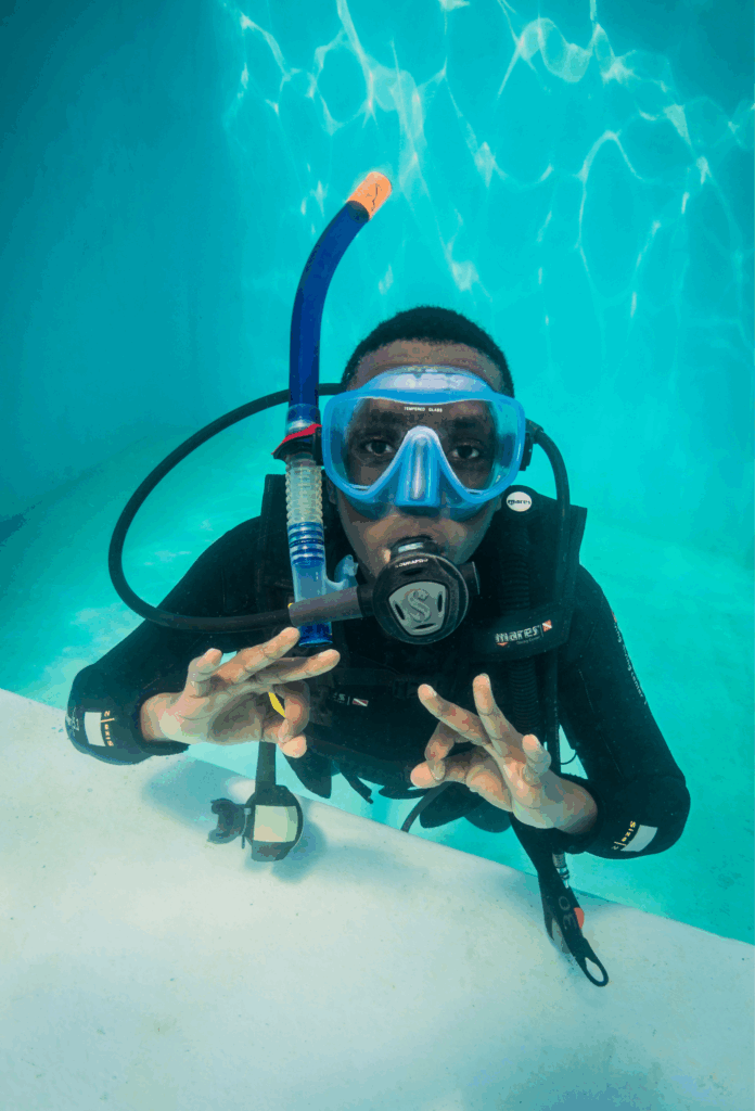 غوص ماريو جيمو غويلامبا تحت الماء