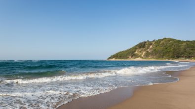 beach scene ponta do ouro