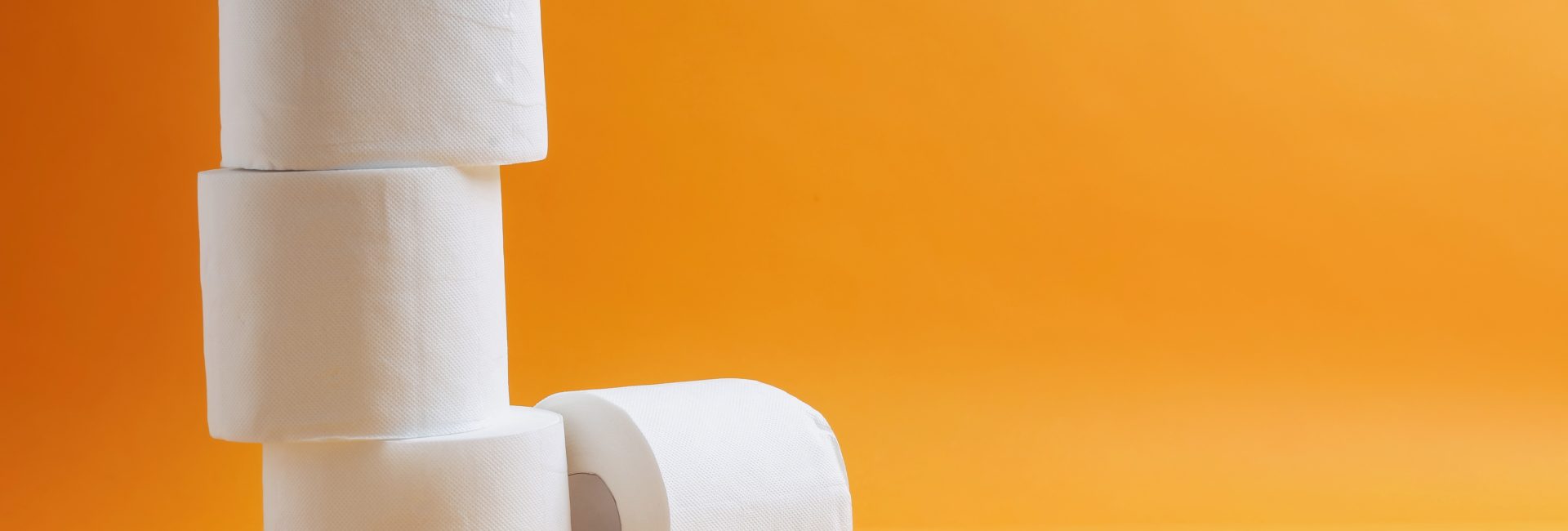 3 Eco-Friendly Alternatives to Toilet Paper & Wipes: Rethinking Your Bathroom Routine