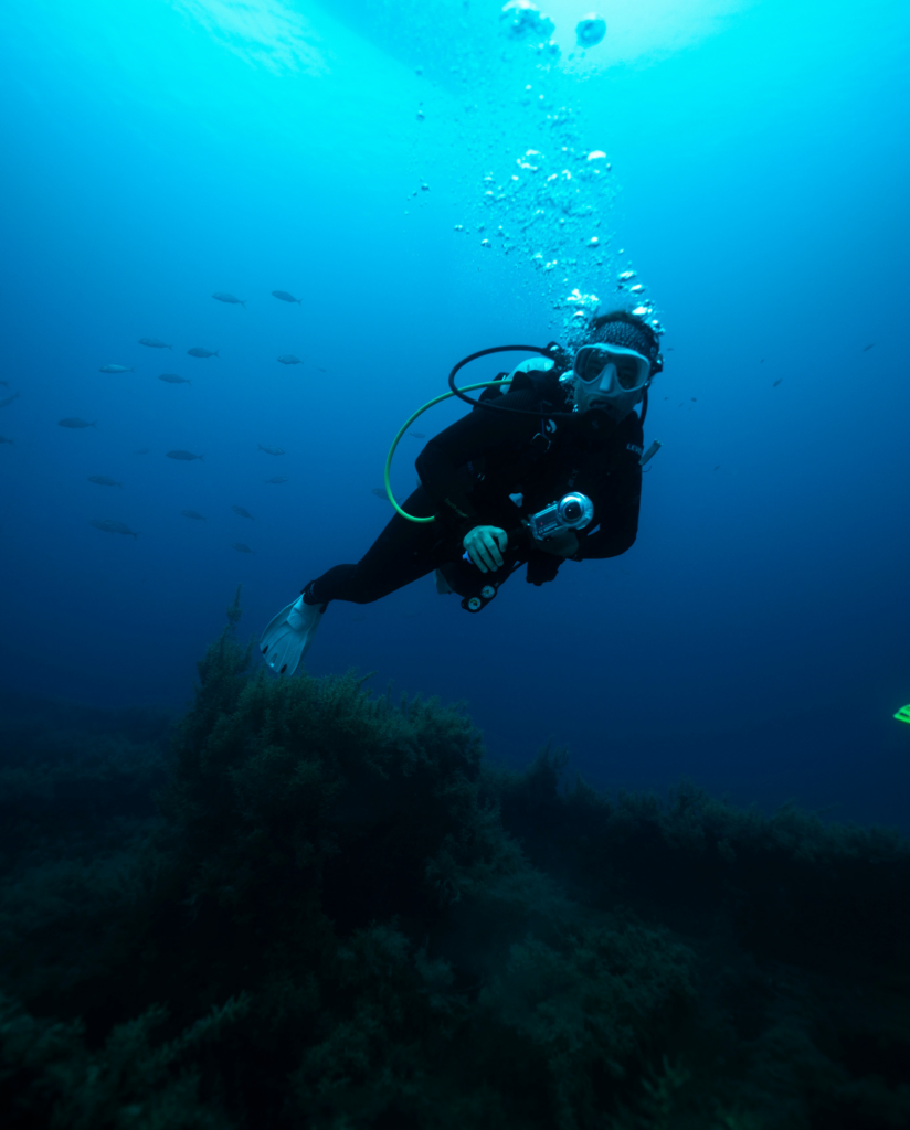 Laura Studarus padi AmbassaDiver duiken