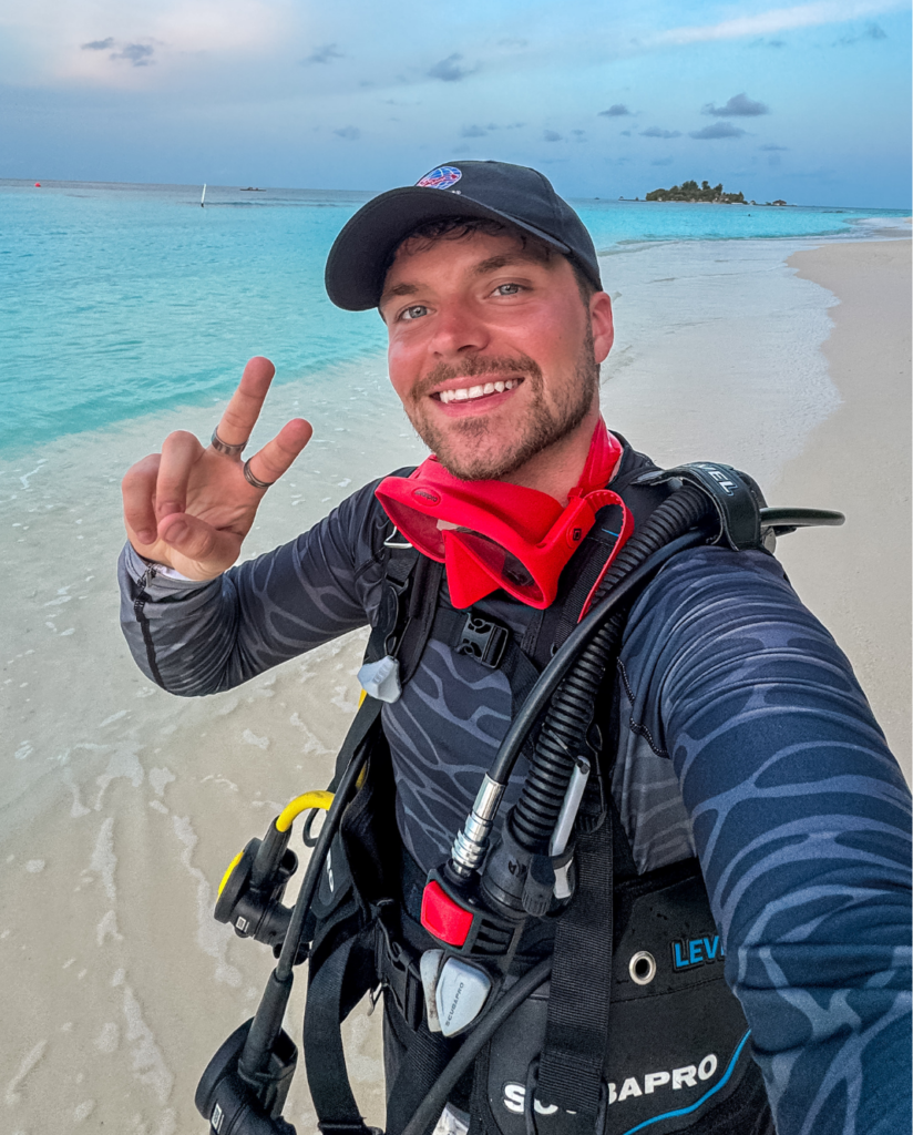 cameron whitnall padi ambassadiver op strand